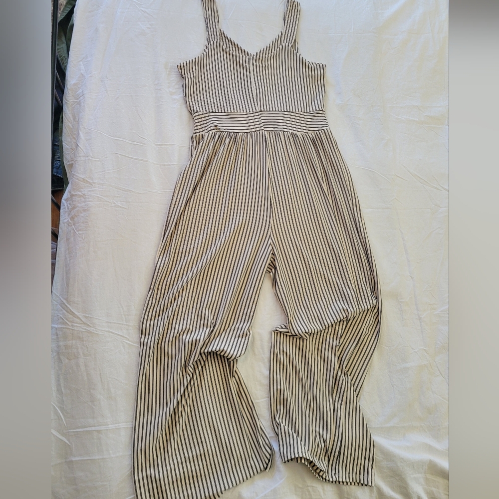 Emily Daniels vertical stripes comfy jumpsuit - Picture 6 of 14